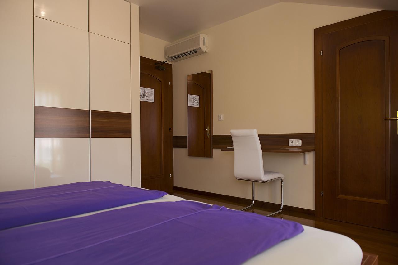 Pansion Maestral 3* Novi Vinodolski